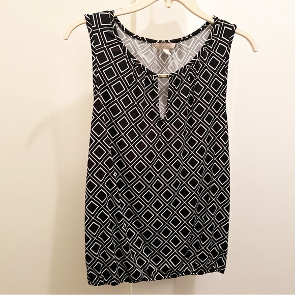 Banana Republic Factory Tops - Banana Republic Geometric Careerwear Tank Top